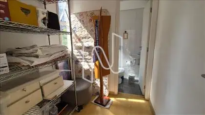  Quarto e banheiro serviço