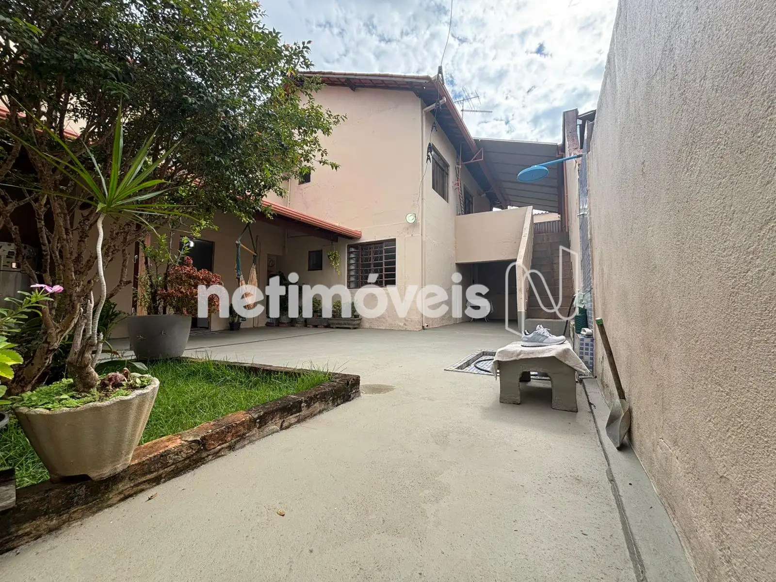 Area -quintal - piso inferior