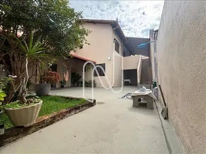 Area - quintal - piso inferior 