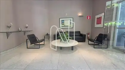Entrada do edifício / Hall social