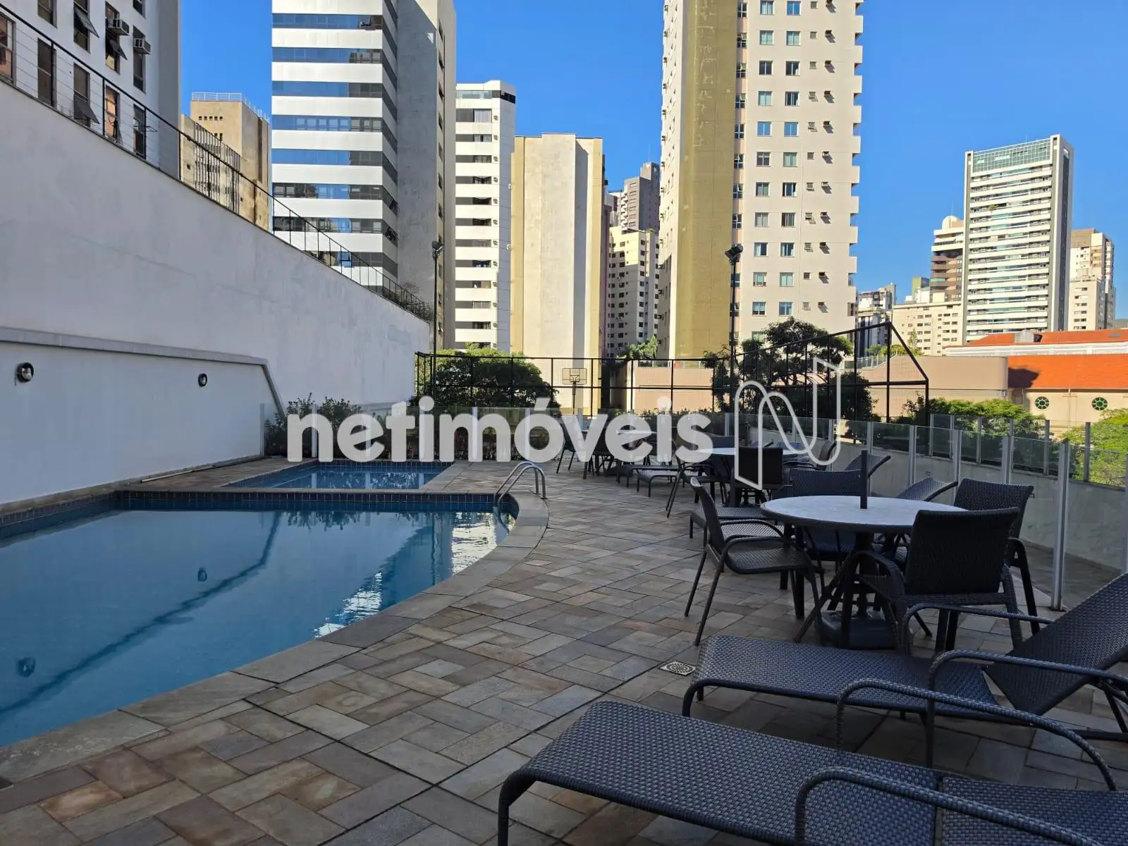 Lazer com piscina