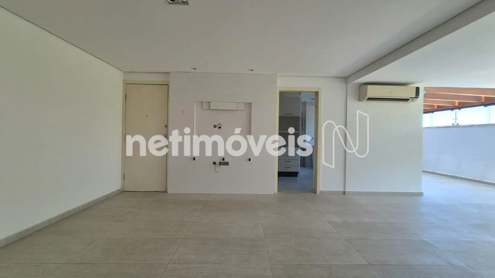 Sala ampla para 2 ambientes