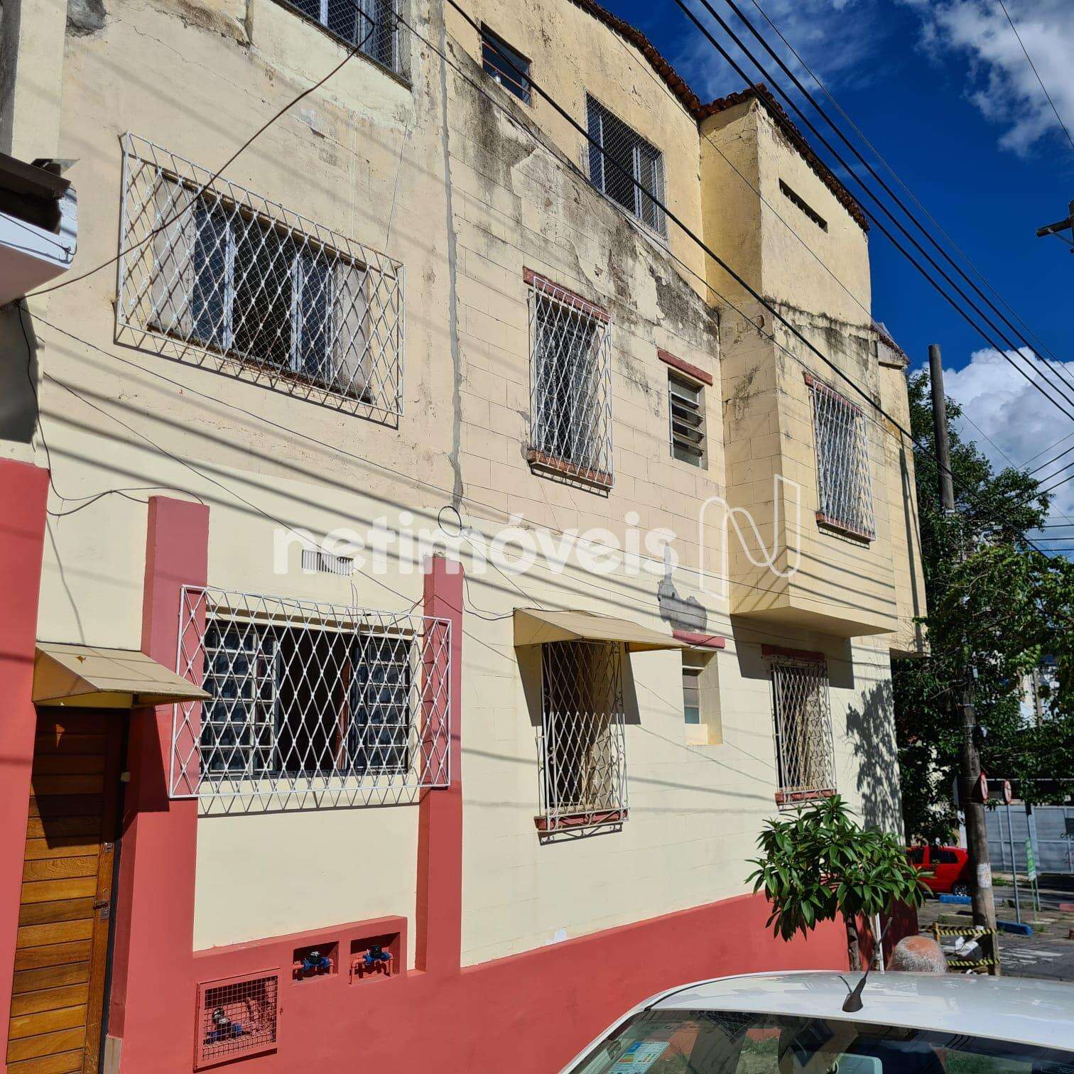 Entrada individual para apartamento