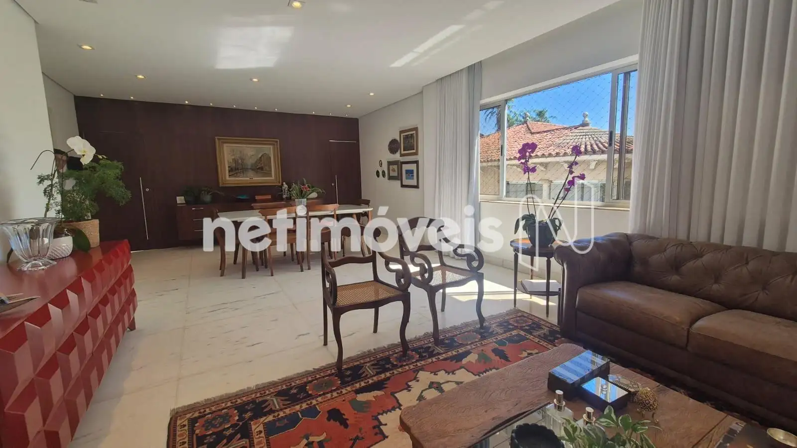 Sala ampla para vários ambientes