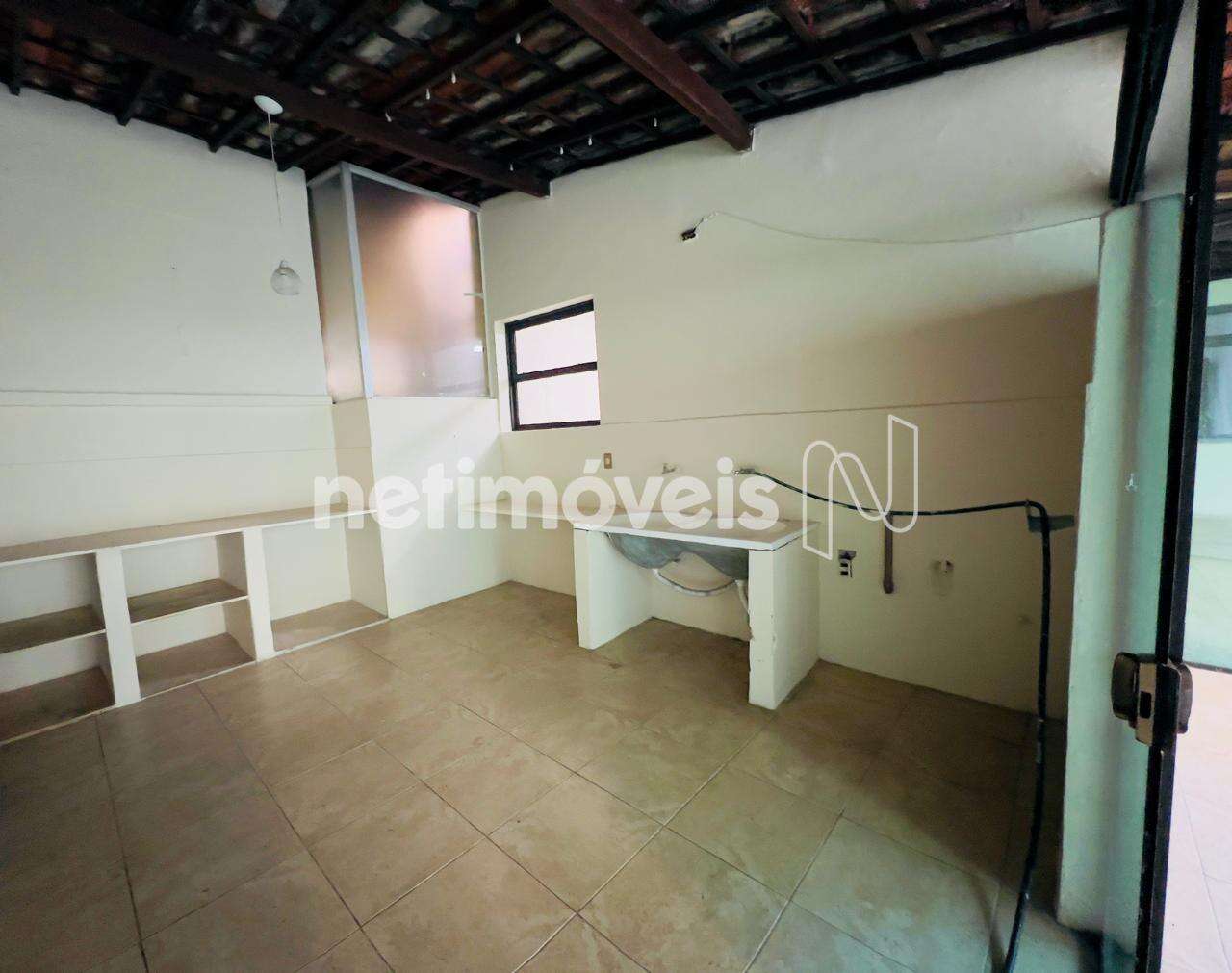 área de serviço ampla 