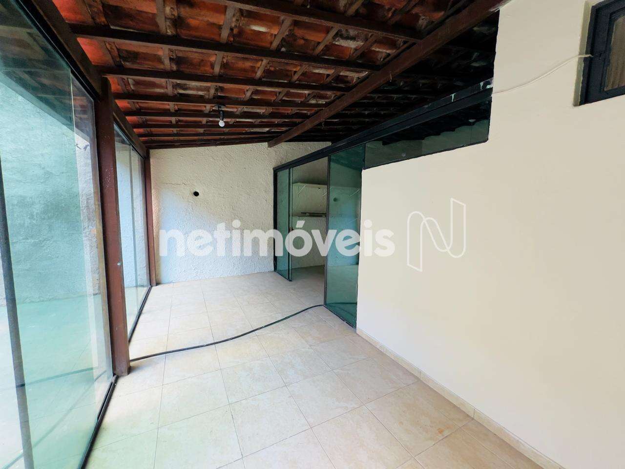 área privativa com blindex 