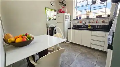 Cozinha Integrada com armários
