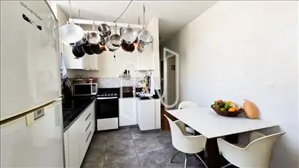 Cozinha Integrada com armários