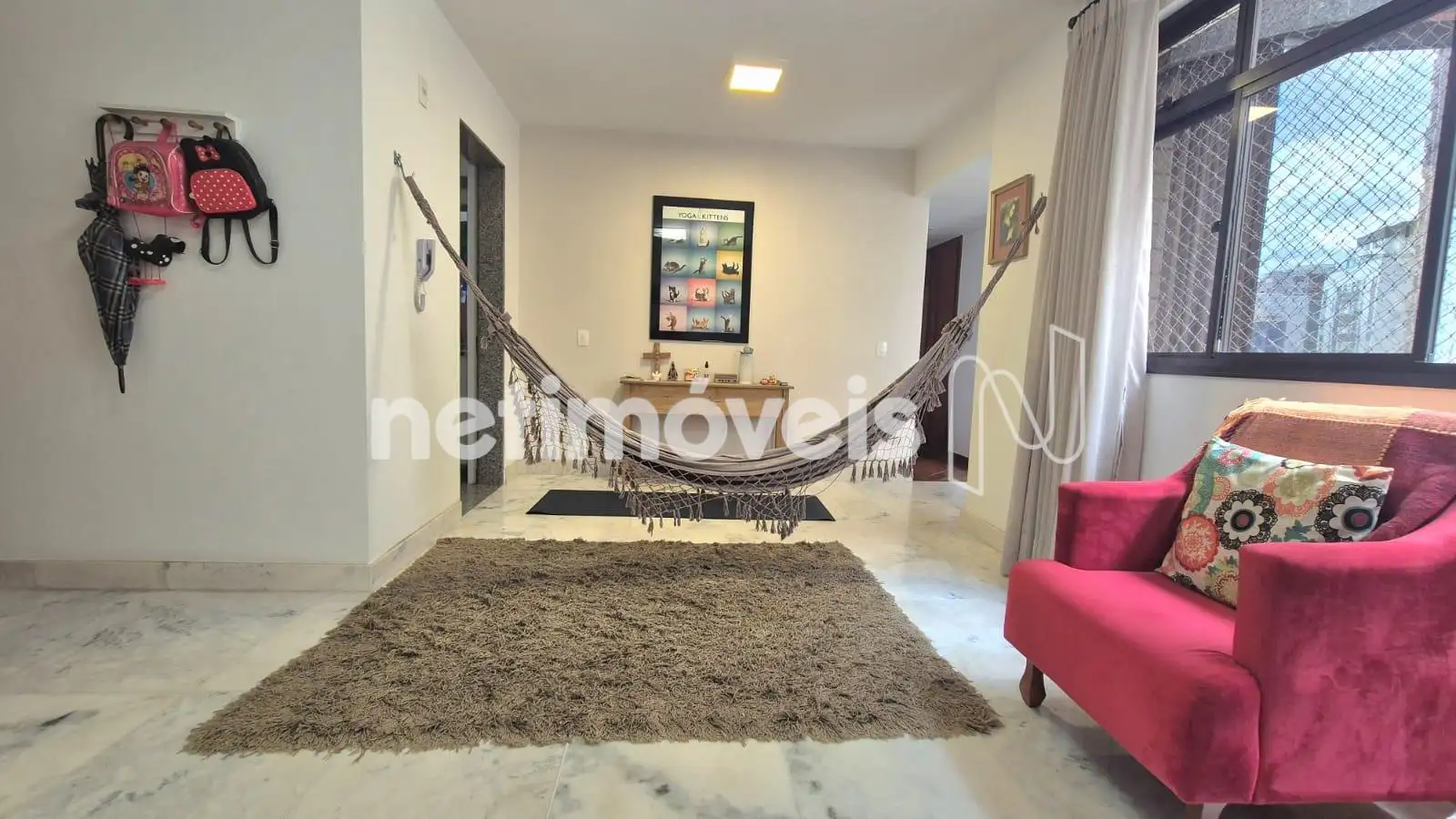 Sala ampla para 2 ambientes