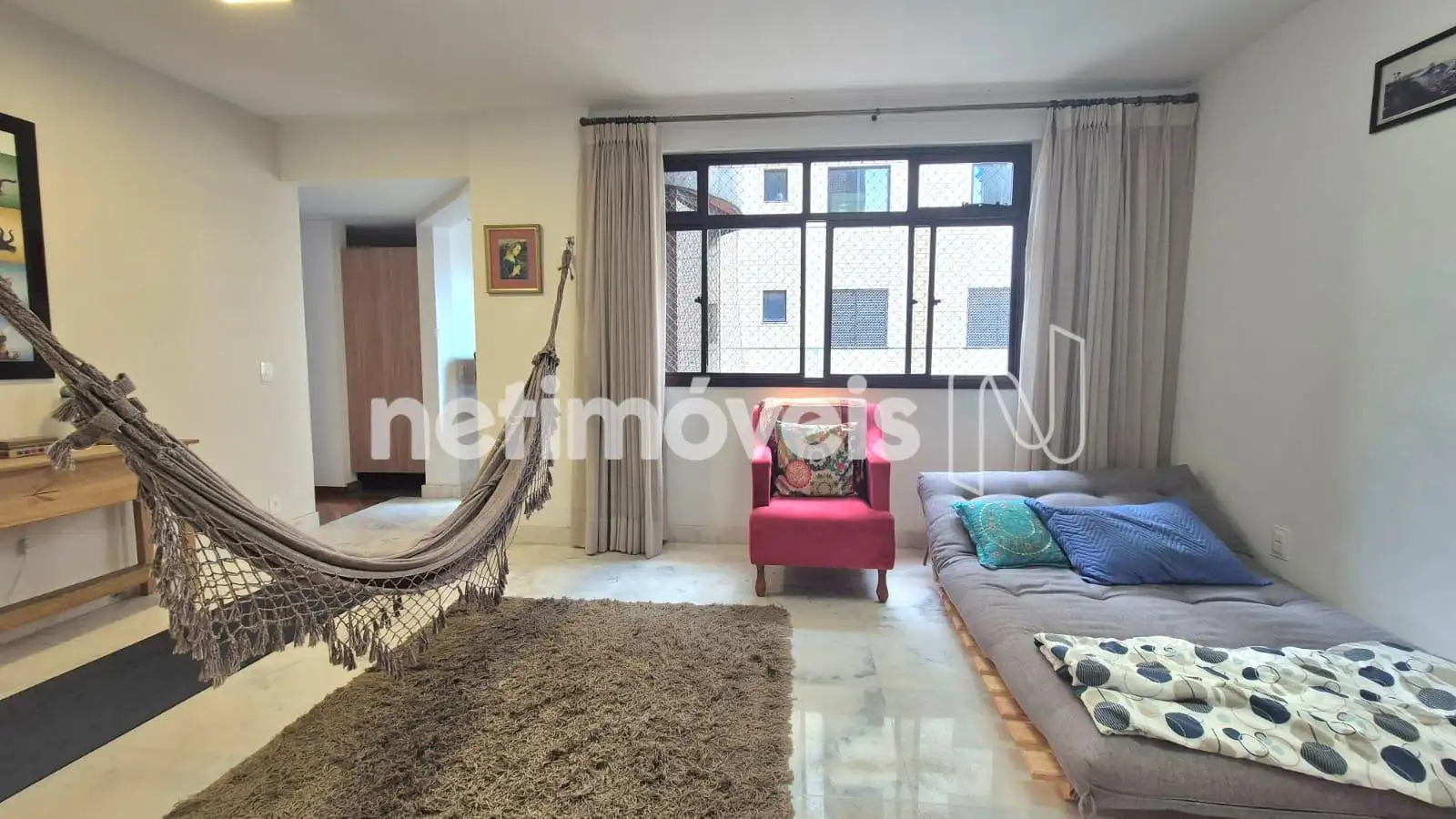 Sala ampla para 2 ambientes