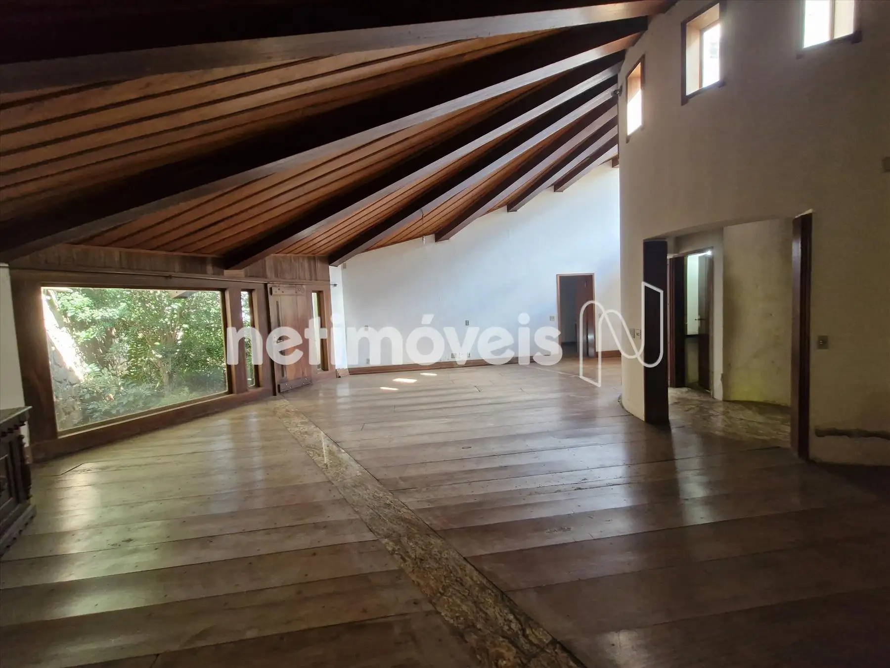 sala - forro e piso em jacarandá