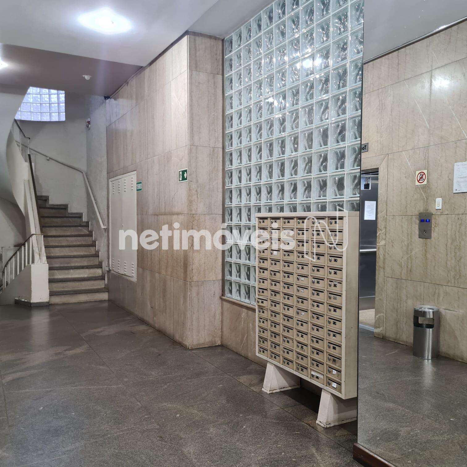 Entrada prédio comercial