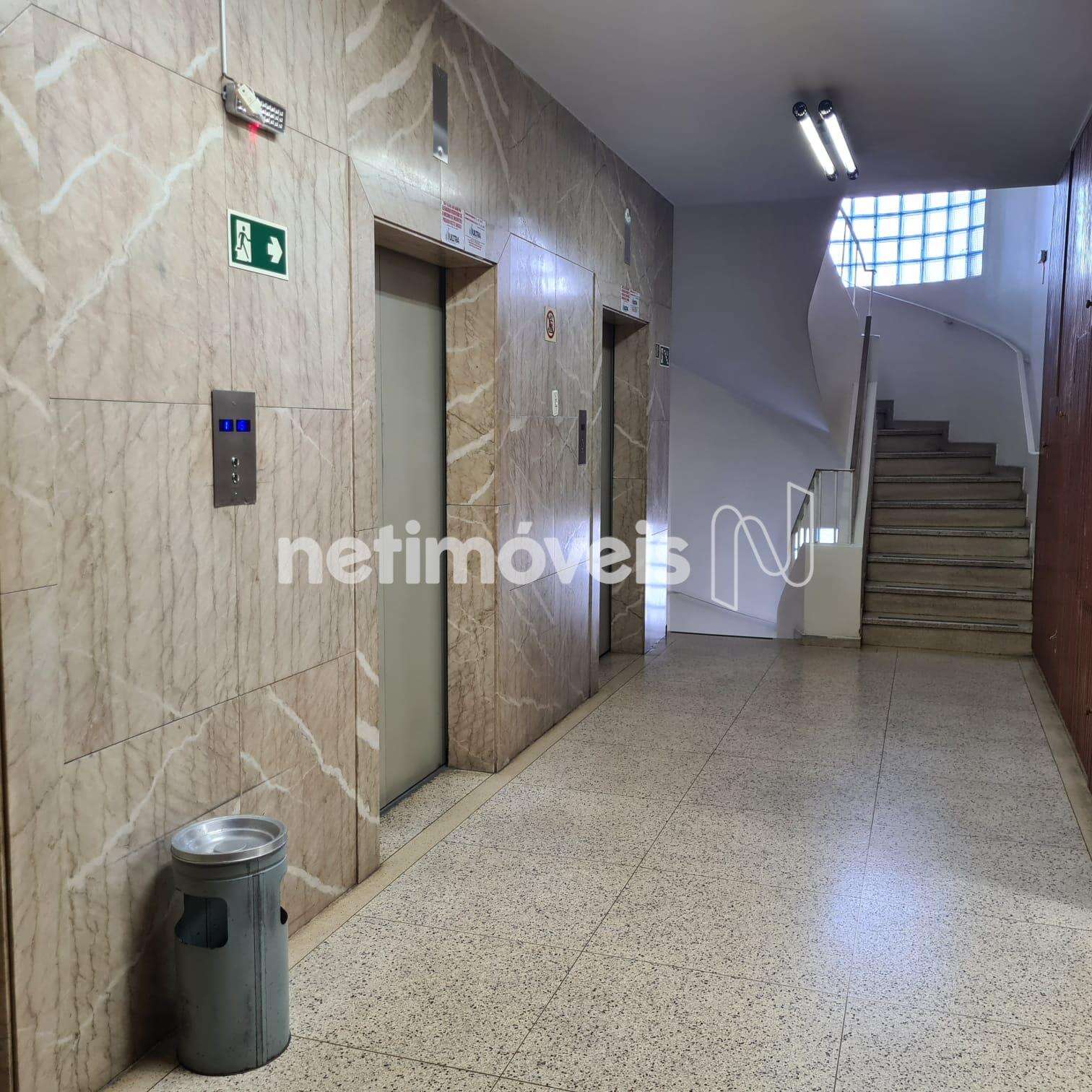 Entrada do andar da sala