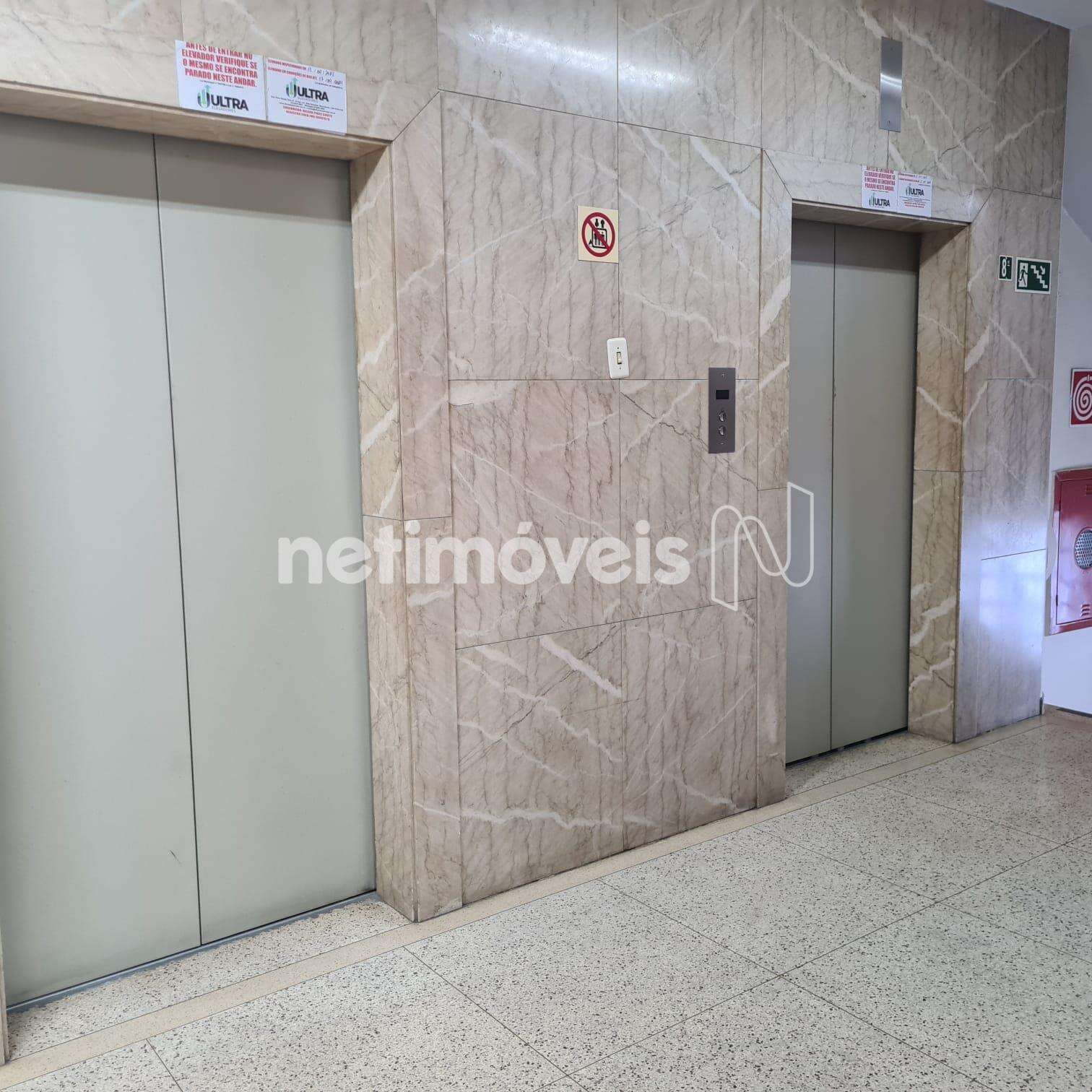 Entrada do andar da sala