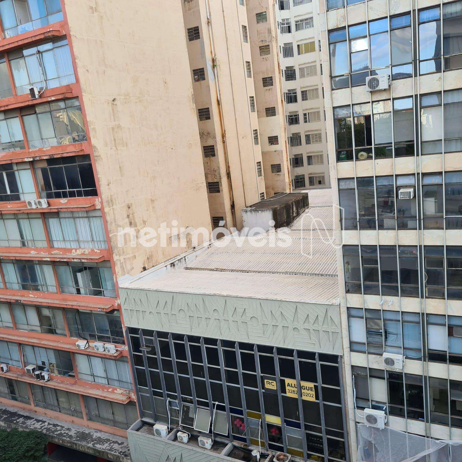 Vista da sala de frente para a rua