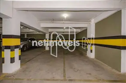 Garagem com 4 vagas