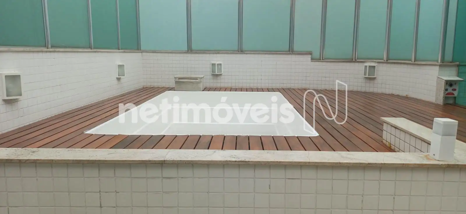 Deck piscina