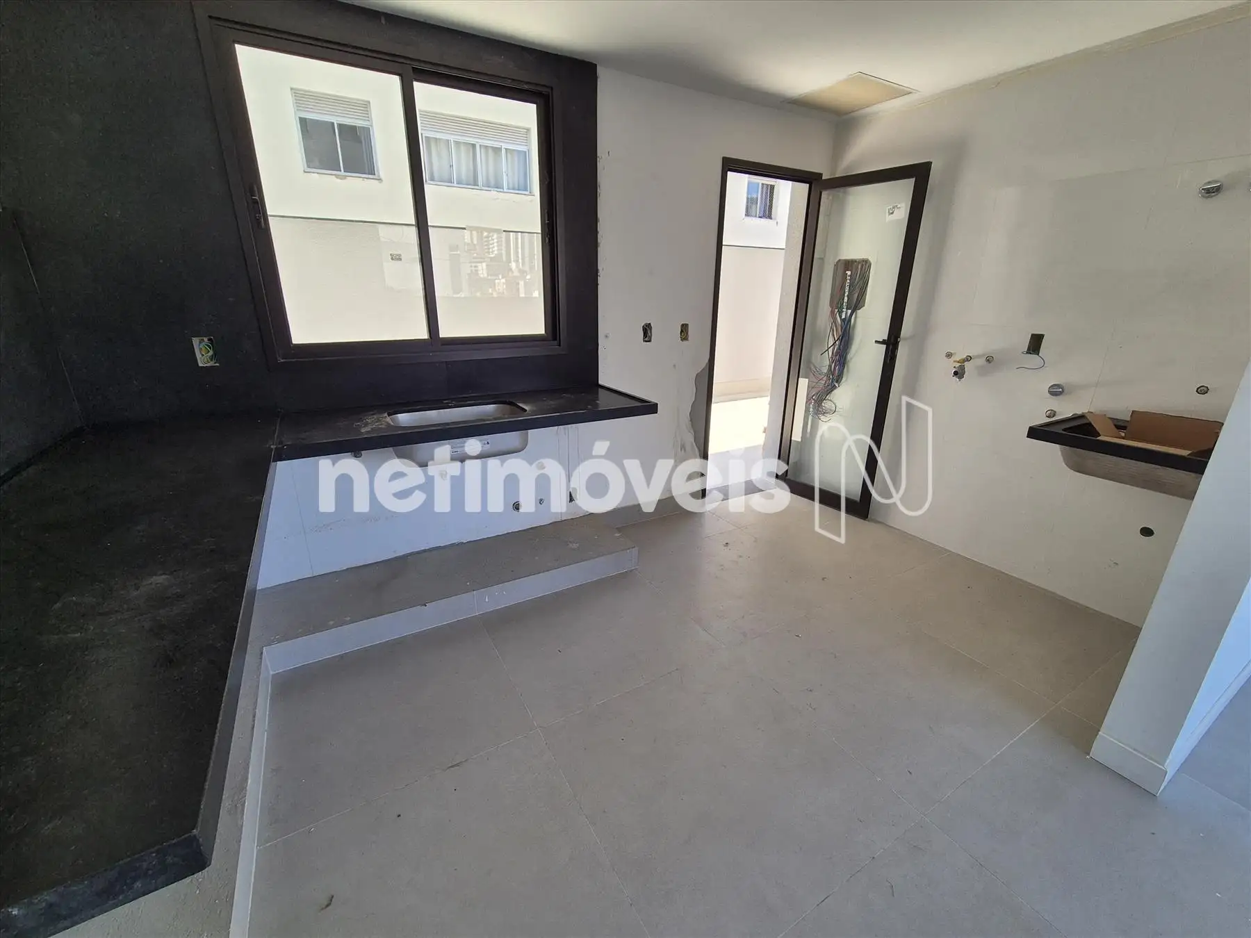 cozinha e área de serviço