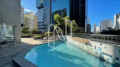 PISCINA 