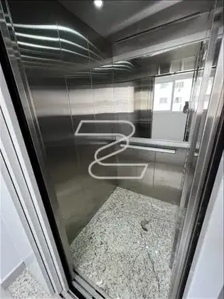 Elevador 