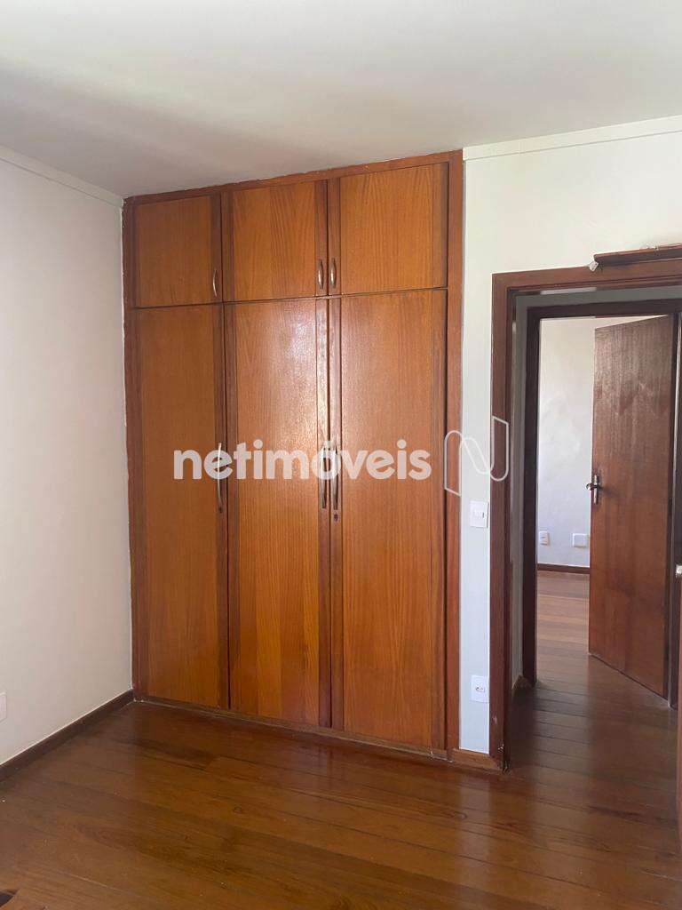 Quarto suíte, ângulo 1.