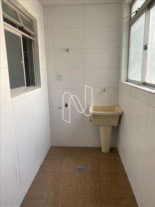  Área de serviço (DCE)