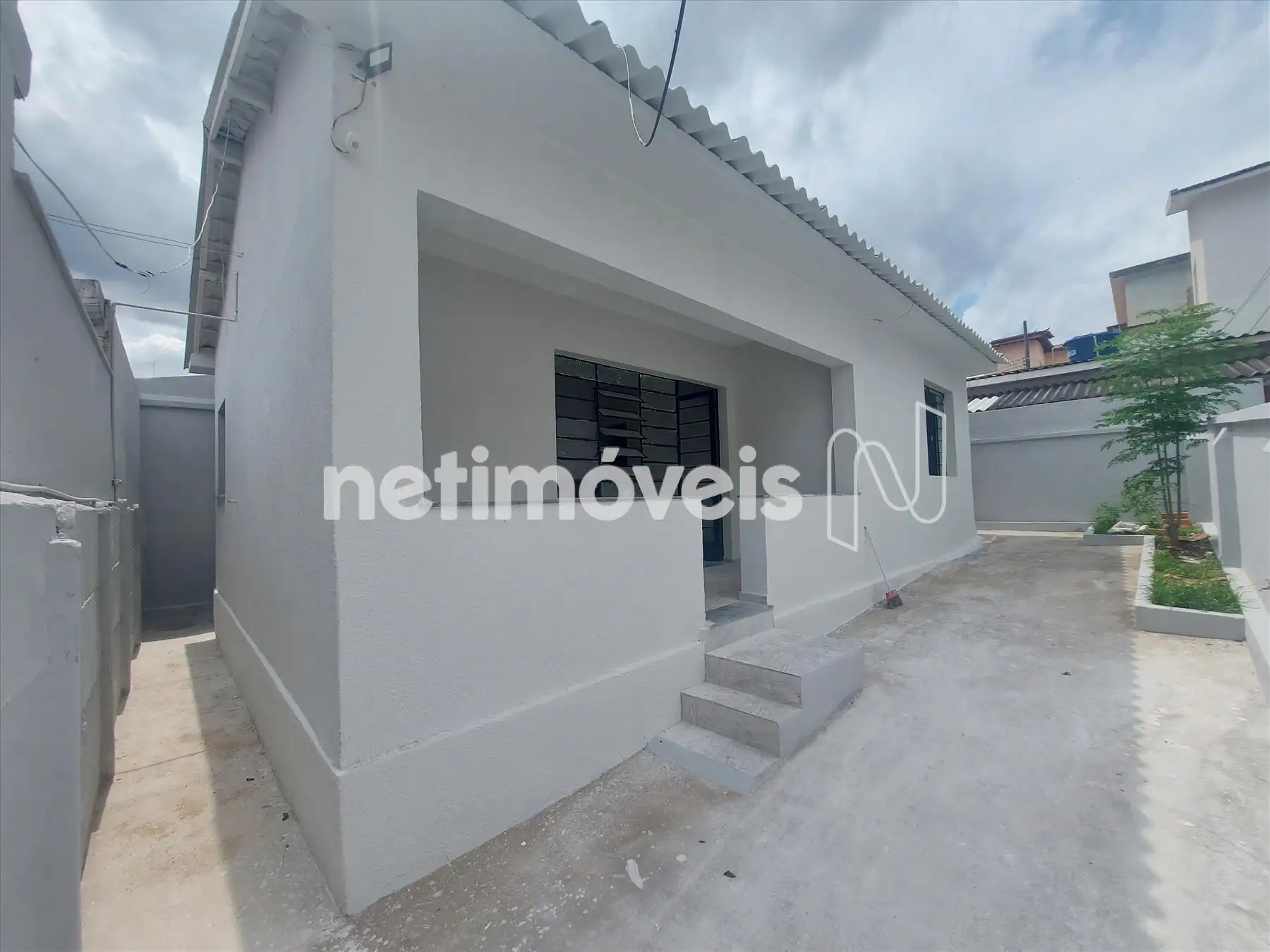 faxada 1º edicula (2 quartos)