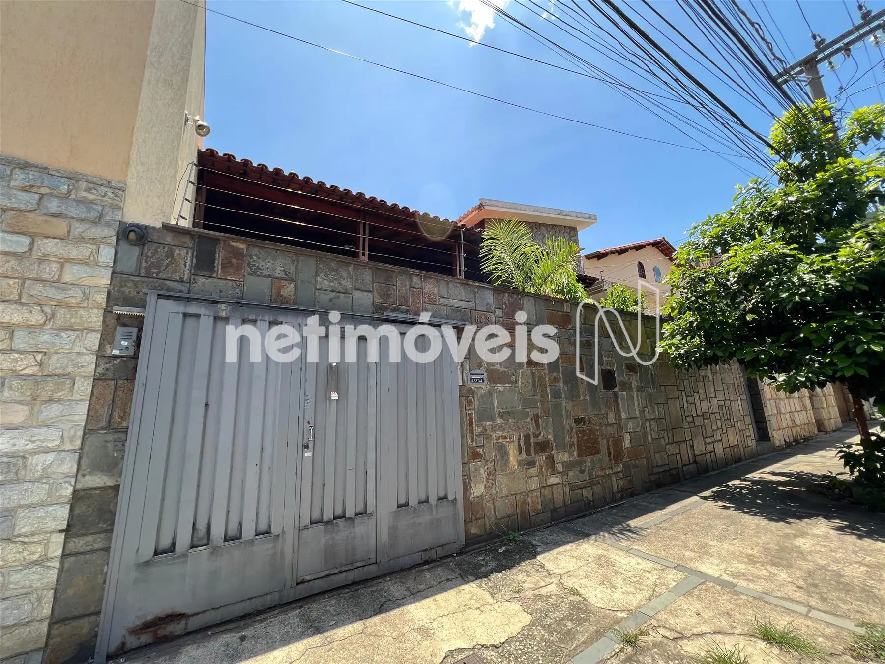 entrada casa principal