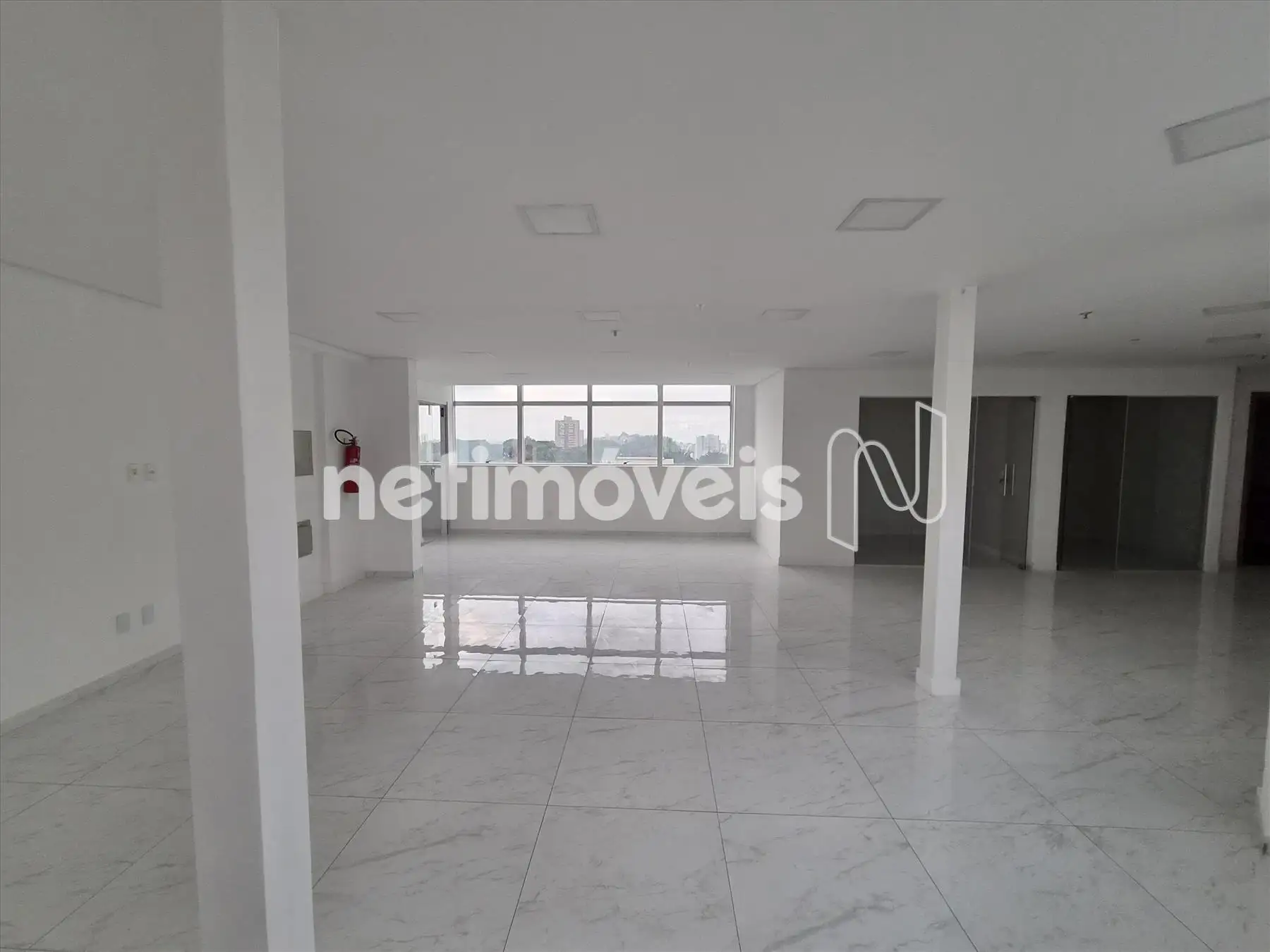 Andar-pilotis para comprar com 113 m², 2 banheiros, 2 vagas em Avenida Amazonas, Santo Agostinho, Belo Horizonte