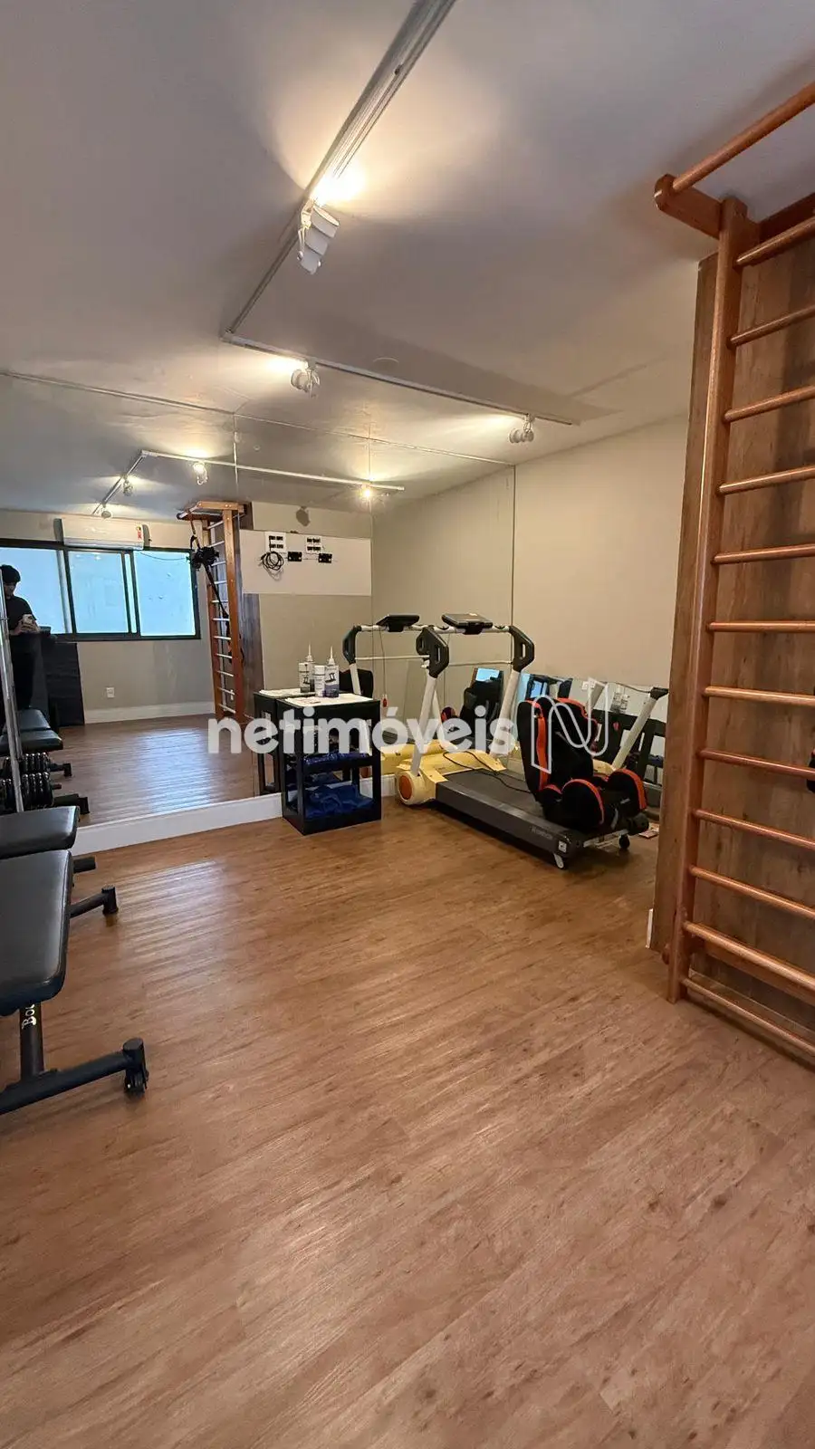 Academia  1°andar (Opcinal / 3 Suite ) 