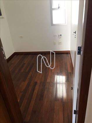 QUARTO 04. 