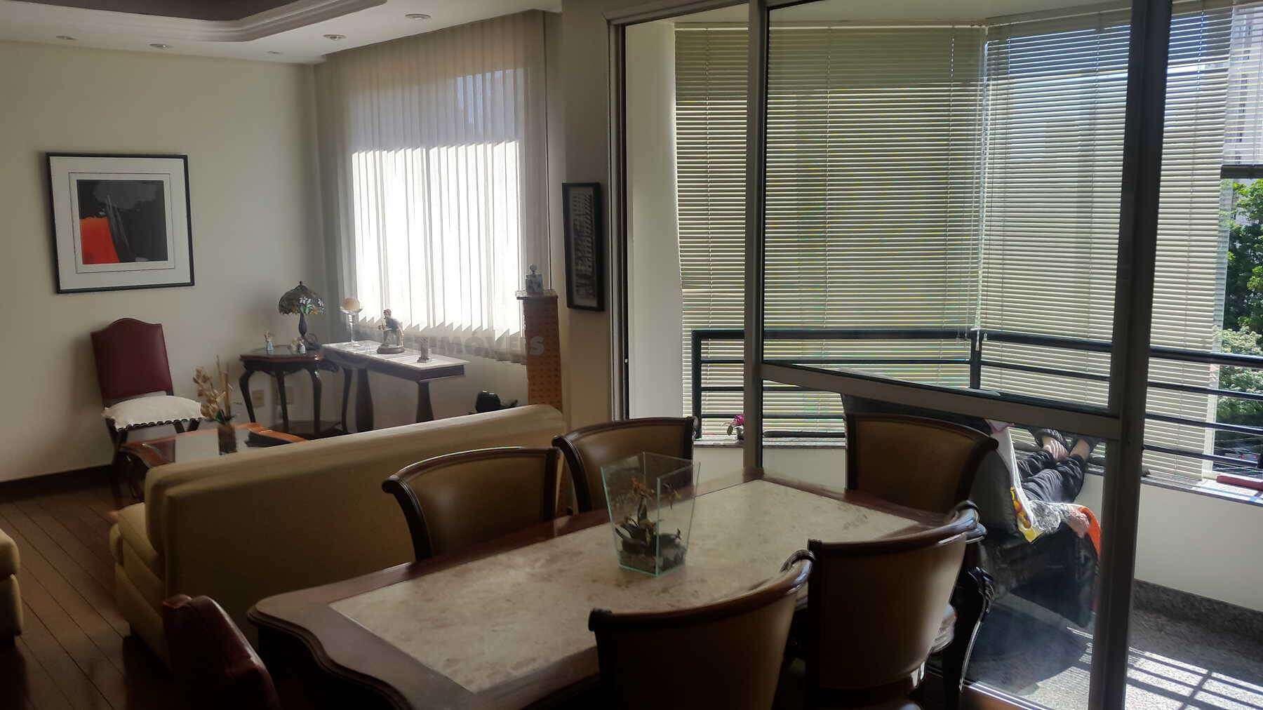 Sala com Varanda