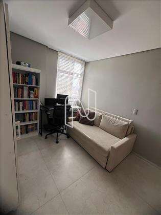 Quarto 3 ( Sala intima, fácil reversão )