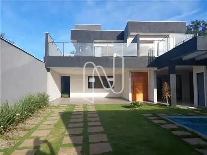 Vista  frente da  casa