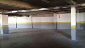 Garagem com 4 vagas livres