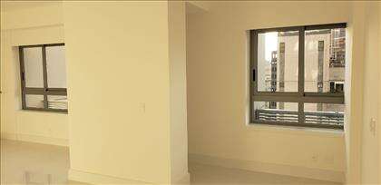 2º QUARTO COM SUÍTE E ARMÁRIOS