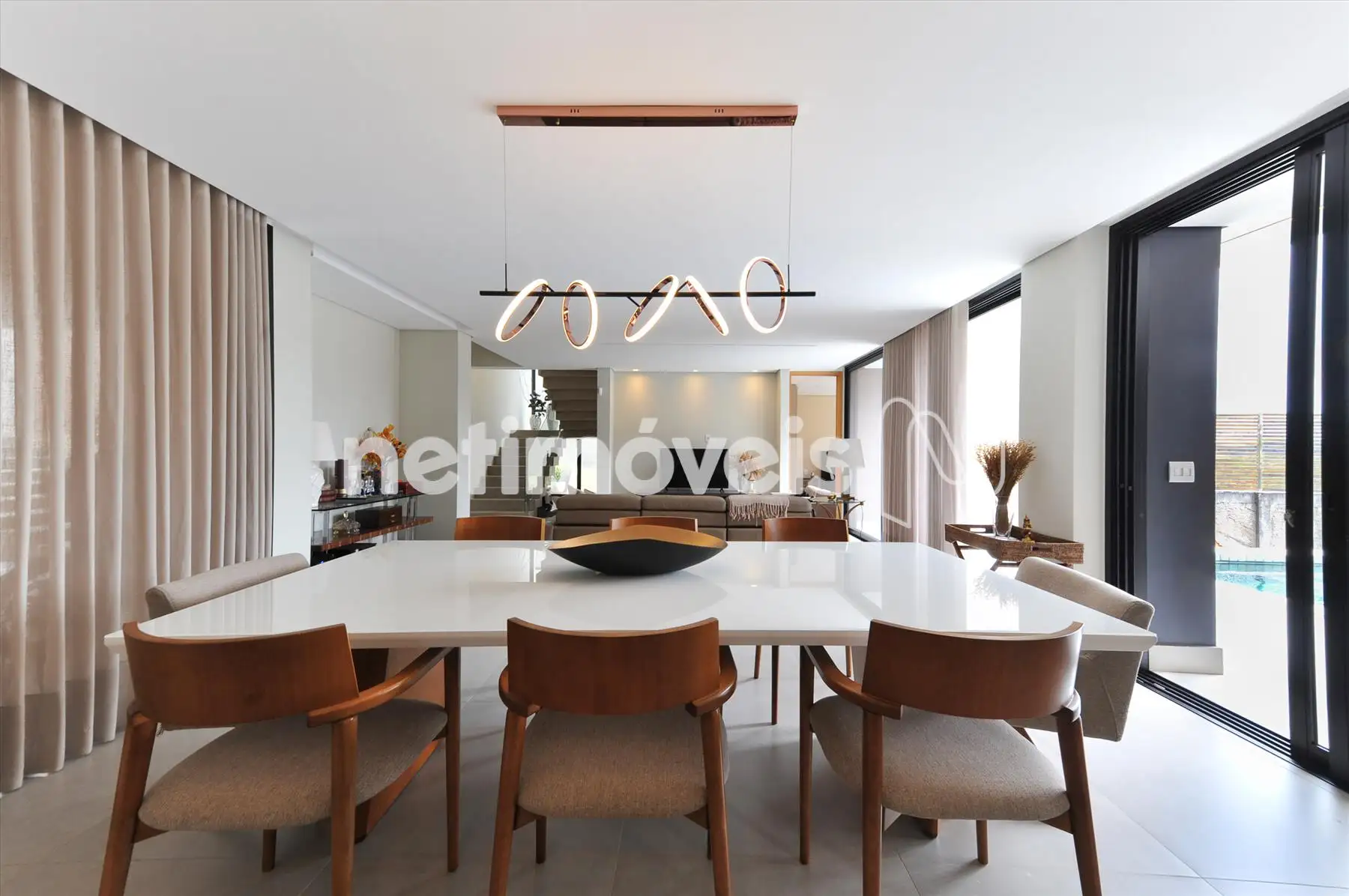Casa para comprar com 395 m², 3 quartos, 5 banheiros, 4 vagas em Rua Professor Djalma Guimarães, Mangabeiras, Belo Horizonte