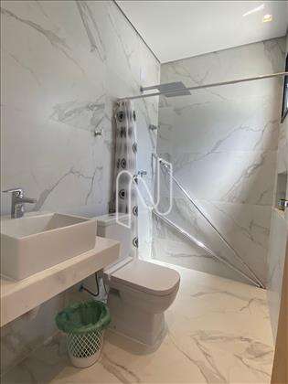Banho suíte 2 