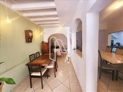 Sala de apoio à sala de jantar