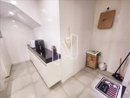 Espaço de apoio à cozinha