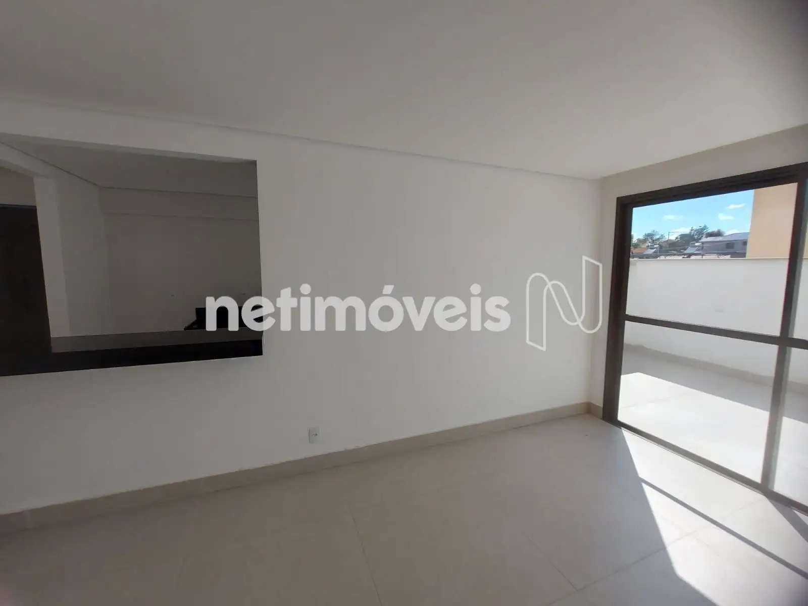 Área Privativa para comprar com 95 m², 2 quartos, 2 banheiros, 2 vagas em Rua Tefé, Cachoeirinha, Belo Horizonte
