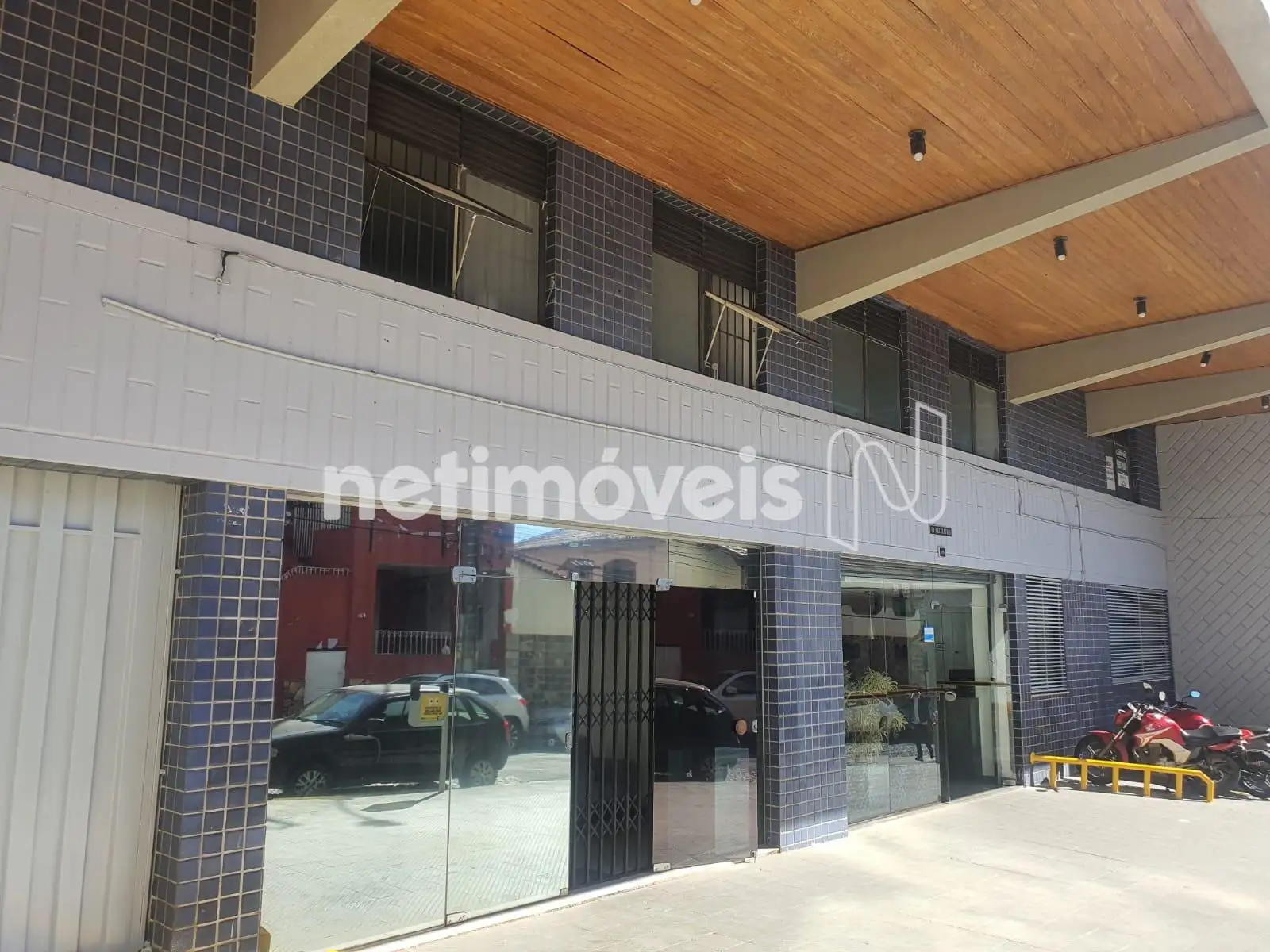 Loja para comprar com 99 m², 1 vaga em Rua Ulhoa Cintra, Santa Efigênia, Belo Horizonte