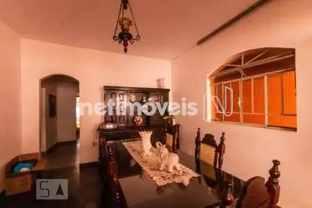 Casa para comprar com 300 m² em Letícia, Belo Horizonte