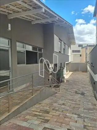 Acesso a garagem 