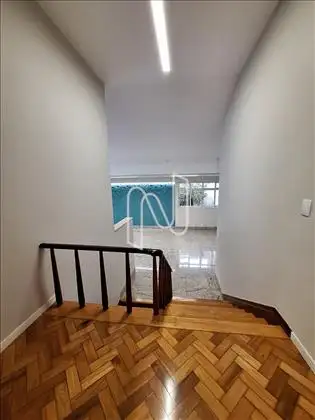 Vista da parte intima para a sala  