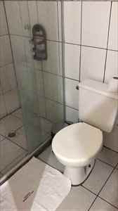 banho da suite, todo equipado. 