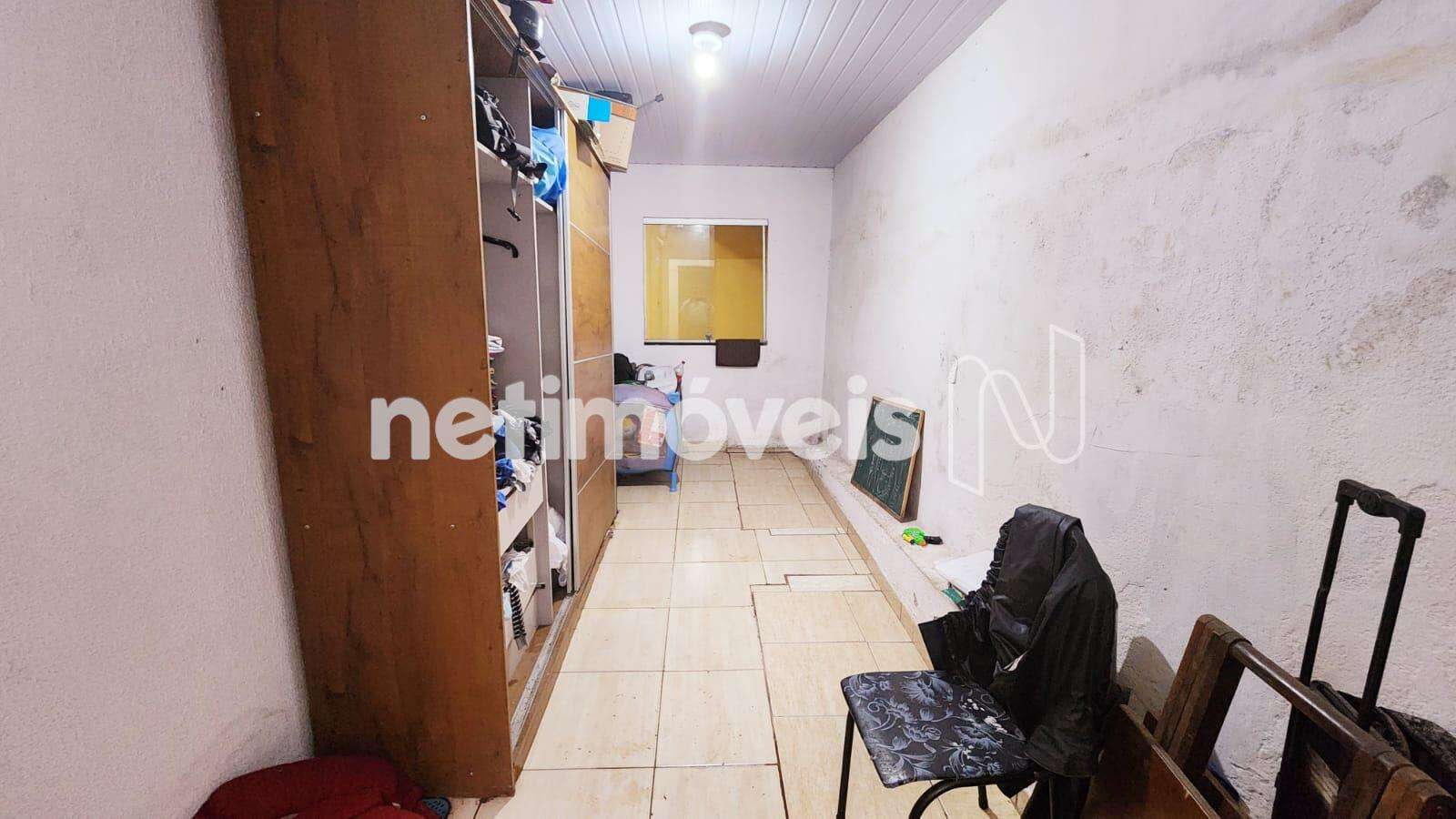 Quarto no 1º piso anexo área privativa