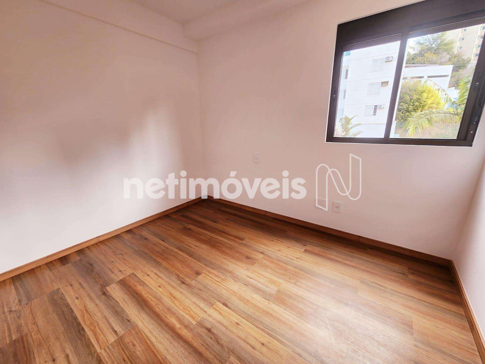 Quarto com semissuíte