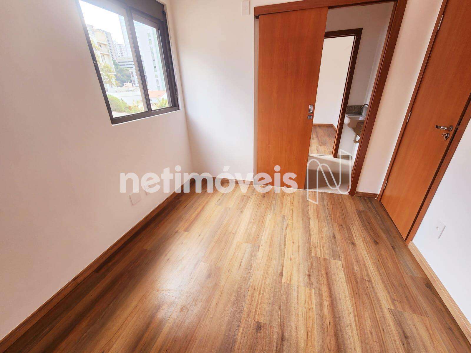 Quarto com semissuíte