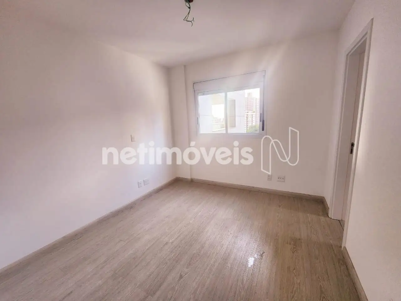 Quarto 1 semi-suíte